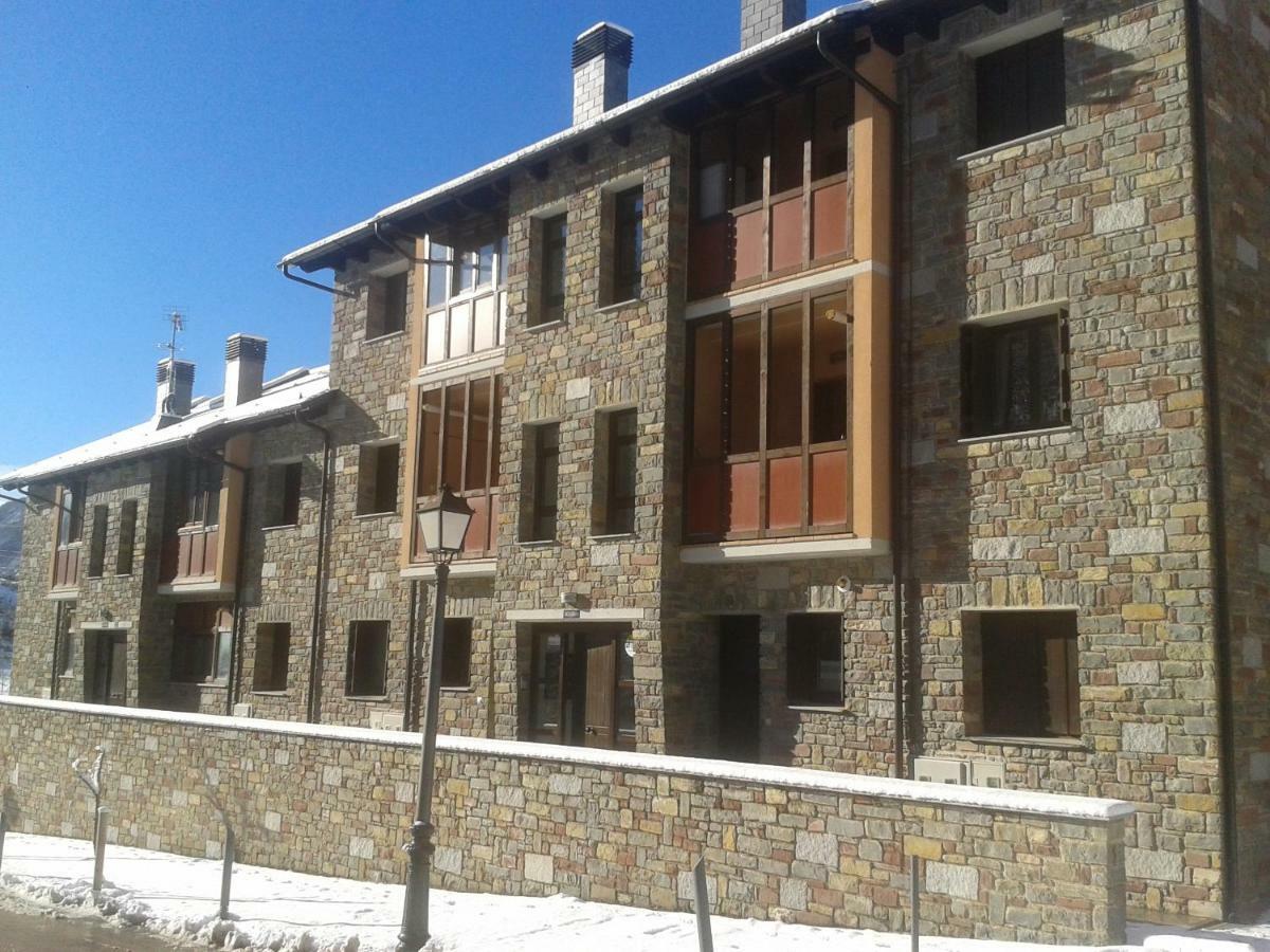 Apartamento Vivienda Isabel Sesué Exterior foto
